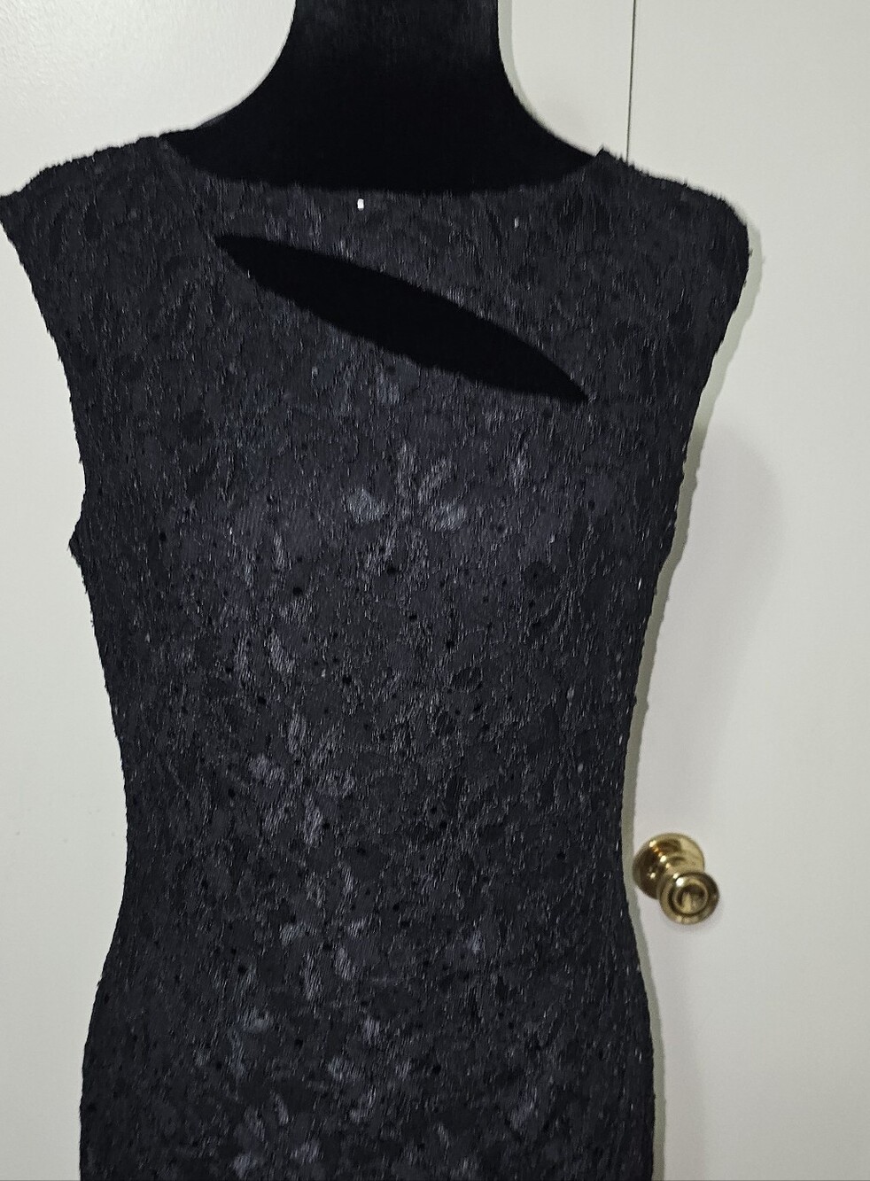 Connected Apperal~Black Sequin Evening Dress with Cutout Detail And Slit Sz 6